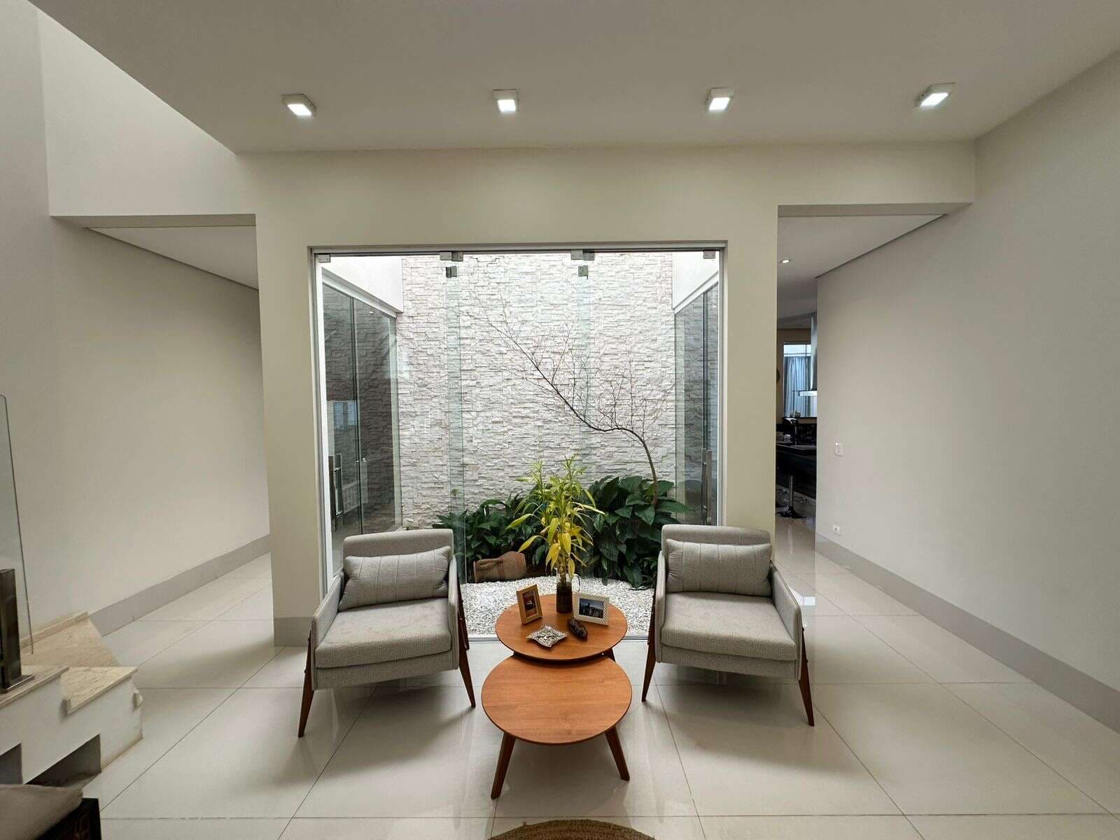 Casa para Comprar em Marília no bairro ESMERALDA