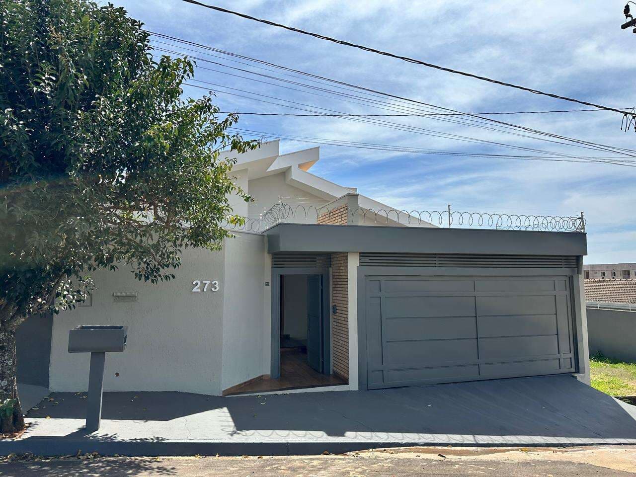 Casa para Comprar em Marília no bairro JARDIM FLORENÇA