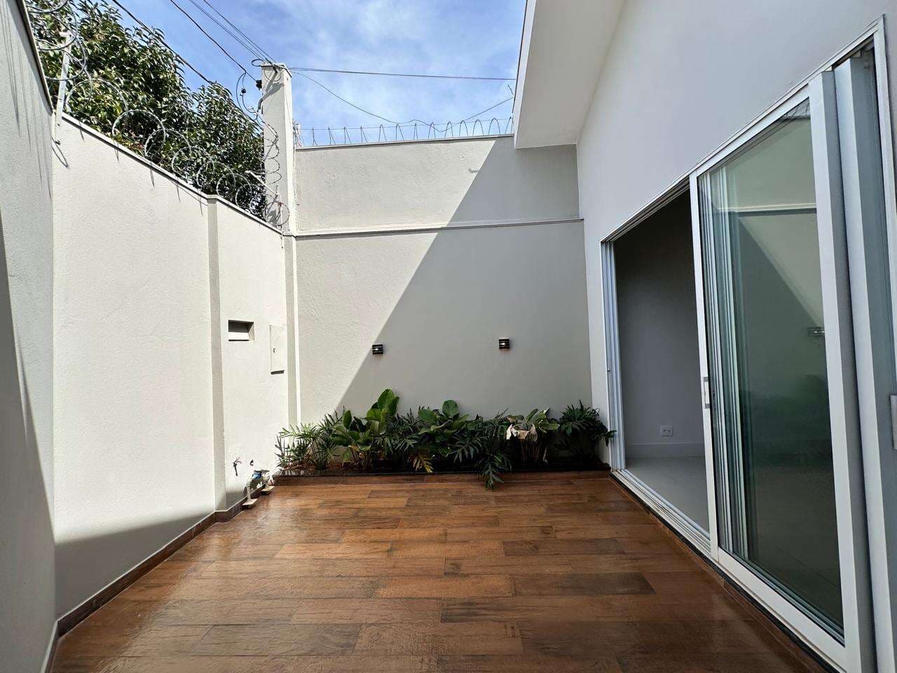 Casa para Comprar em Marília no bairro JARDIM FLORENÇA