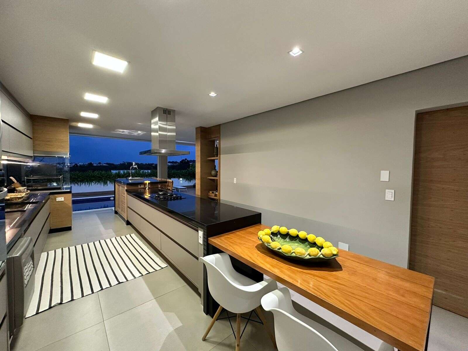 Casa para Comprar em Marília no bairro JARDIM ALVORADA