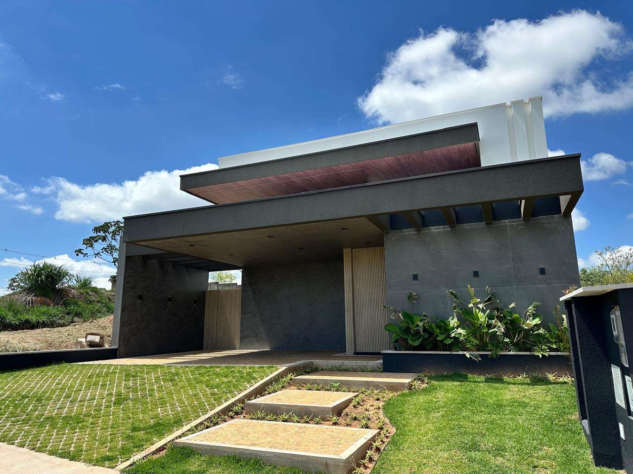 Casa para Comprar em Marília no bairro SILENZIO ESMERALDA Casa para Comprar em Marília no bairro SILENZIO ESMERALDA