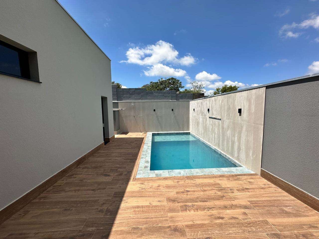 Casa para Comprar em Marília no bairro SILENZIO ESMERALDA Casa para Comprar em Marília no bairro SILENZIO ESMERALDA