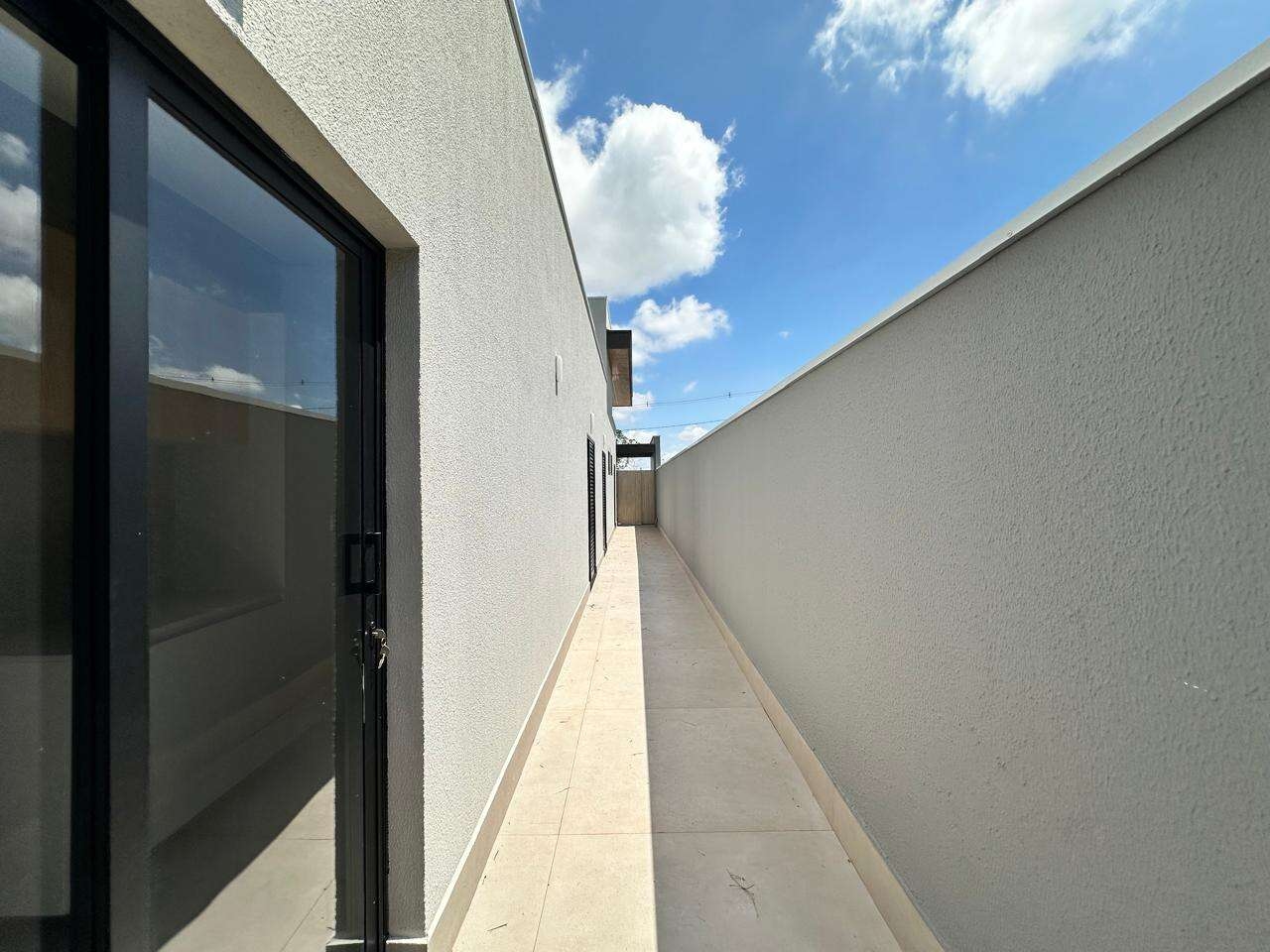 Casa para Comprar em Marília no bairro SILENZIO ESMERALDA Casa para Comprar em Marília no bairro SILENZIO ESMERALDA